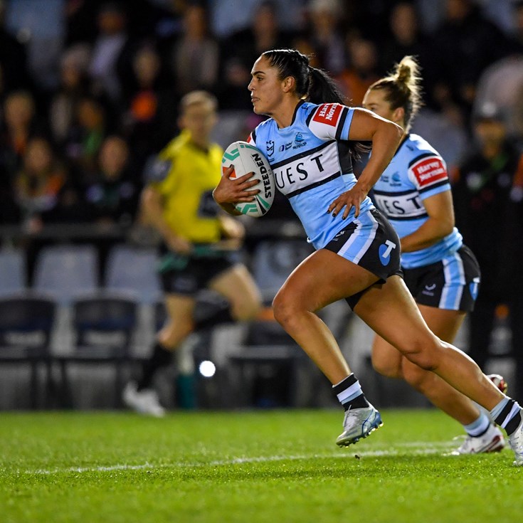 Sizzling Shark Georgia goes behind enemy lines at Belmore