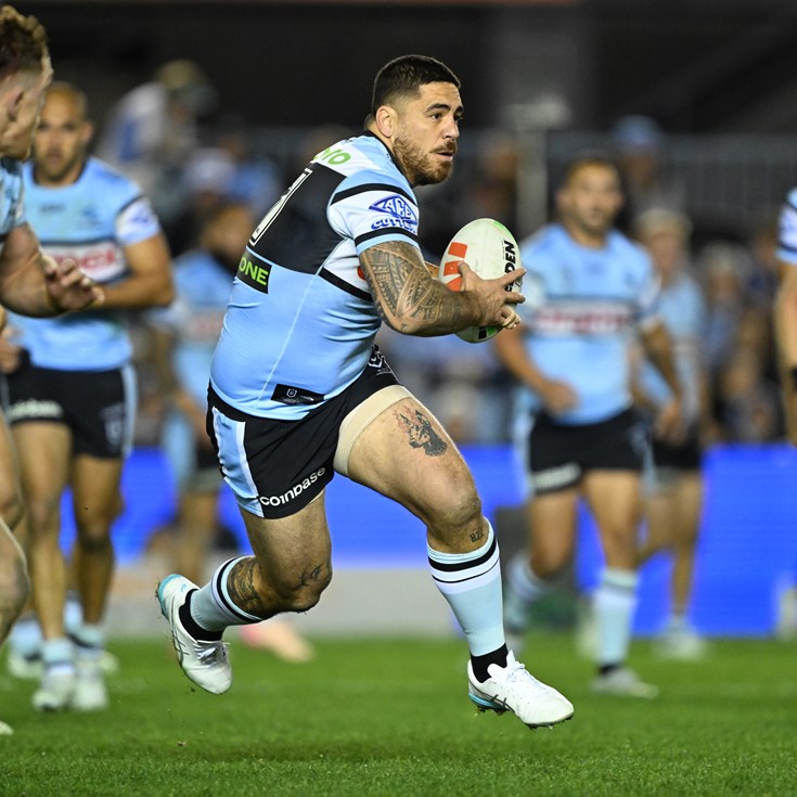Friday night footy: Sharks v Roosters; Panthers v Rabbitohs