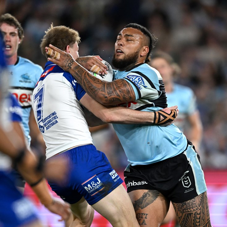 Super Saturday: Bulldogs v Sharks; Titans tame Tigers; Panthers snare seventh